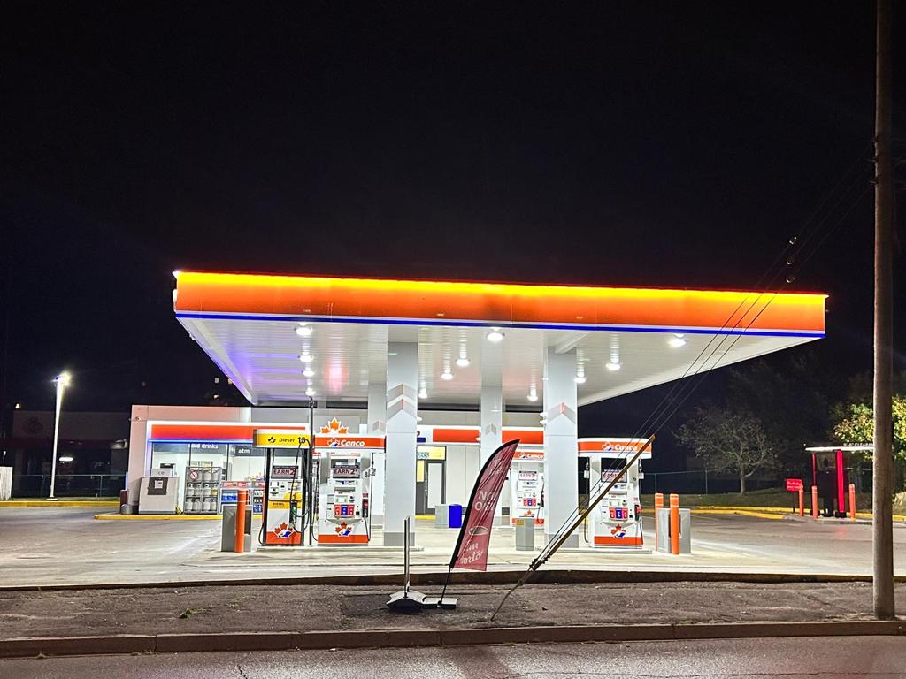 E10 vs E15 in Canada What’s Actually in Your Gas Tank and What It Means for Your Wallet at the Fuel Partners.